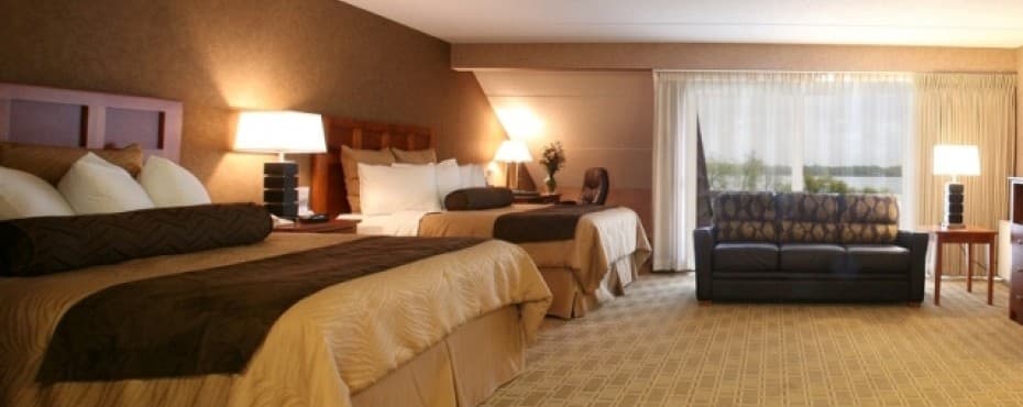 Executive Family Room - Lakeview